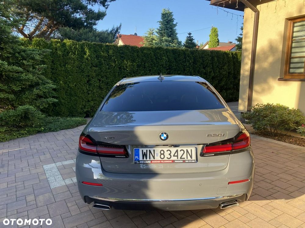 BMW Seria 5 530i xDrive mHEV Luxury Line - 12