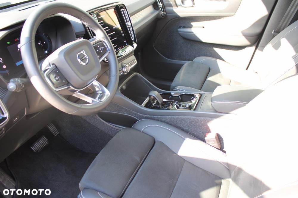 Volvo XC 40 - 11