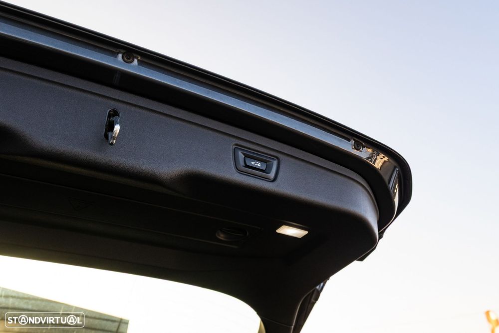 BMW 320 e Auto - 11