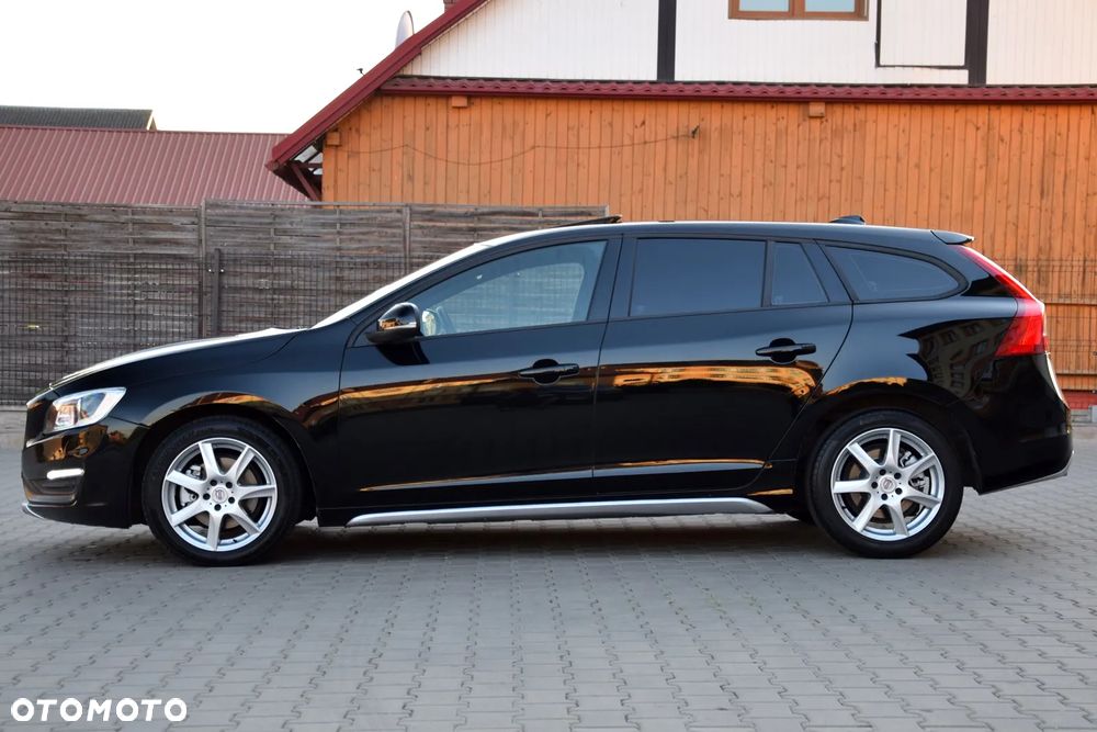Volvo V60 D4 Edition Pro - 4