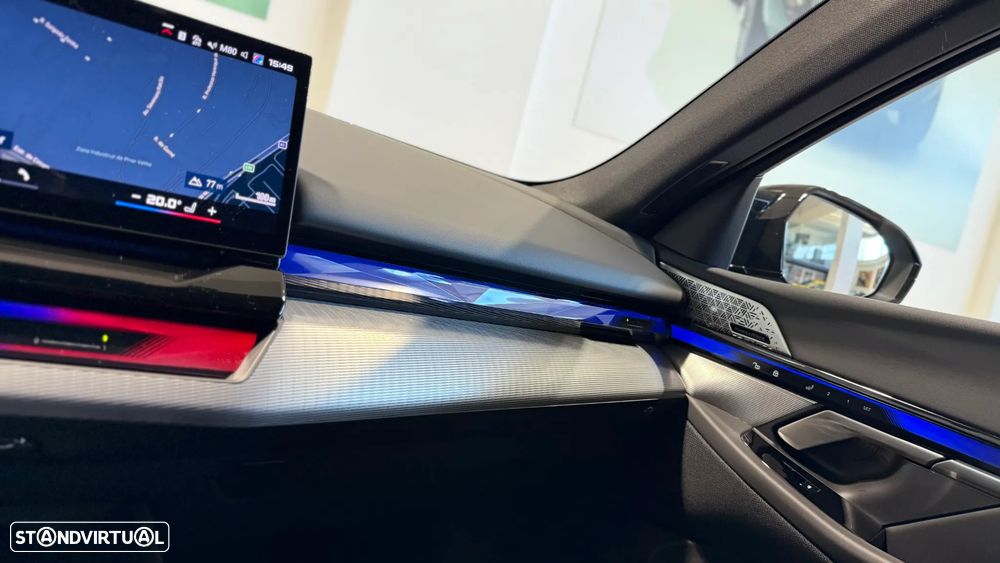 BMW M5 Touring xDrive - 29