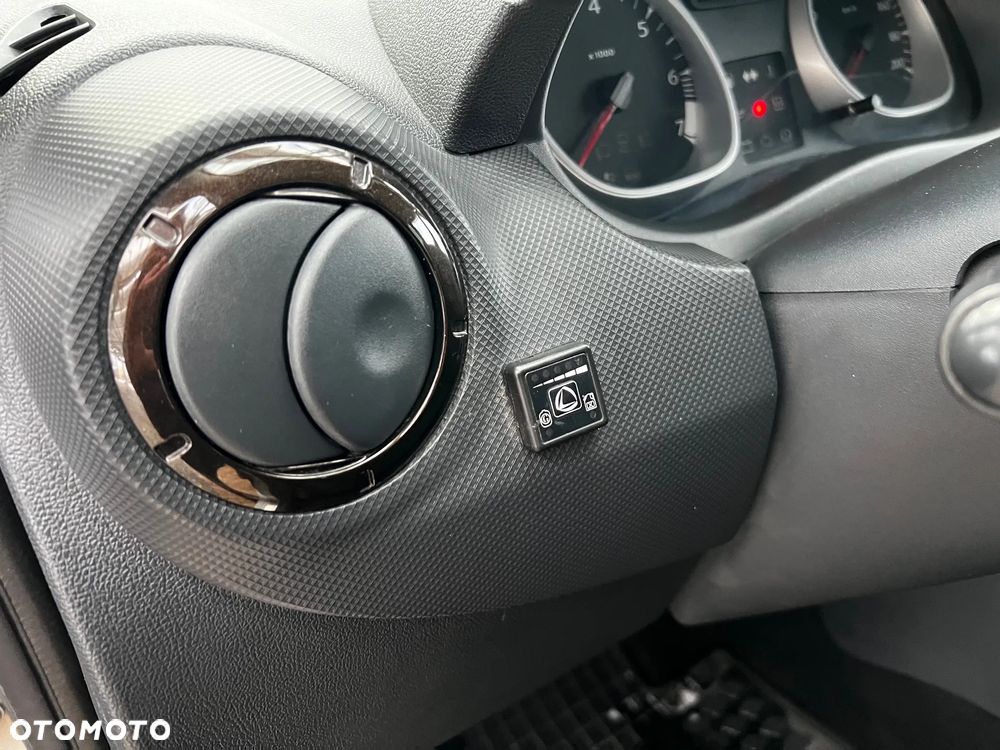 Dacia Duster 1.6 Laureate 4x4 - 16