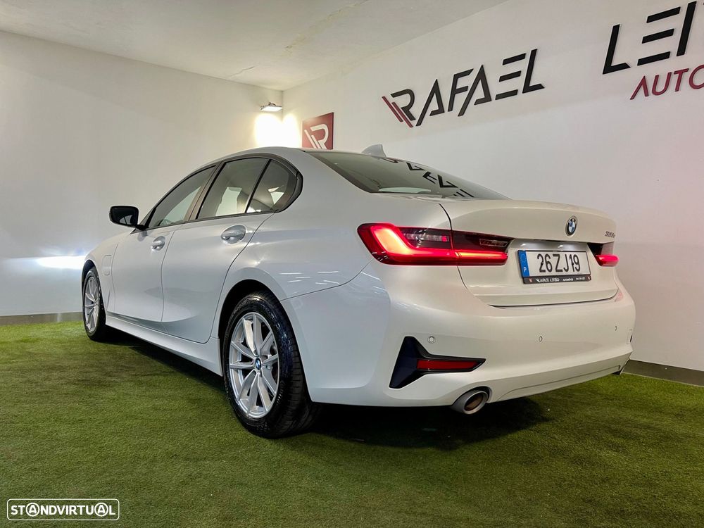 BMW 330 e Corporate Edition Auto - 8