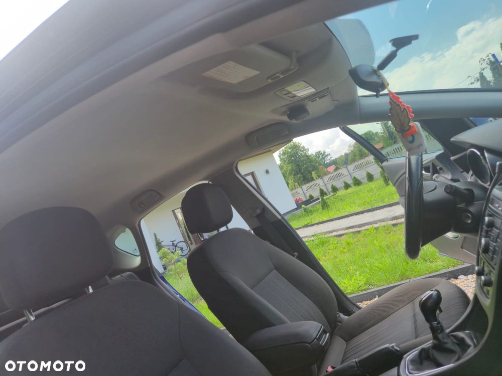 Opel Astra - 22