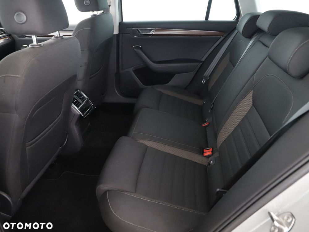 Skoda Superb - 12