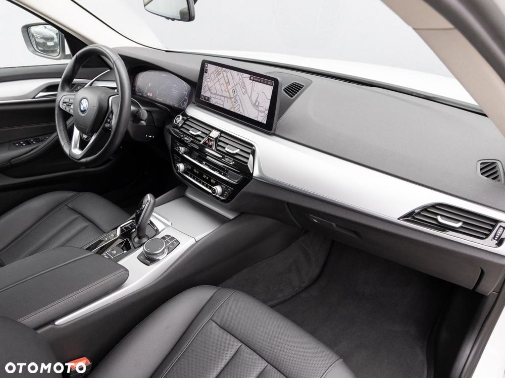 BMW Seria 5 - 11