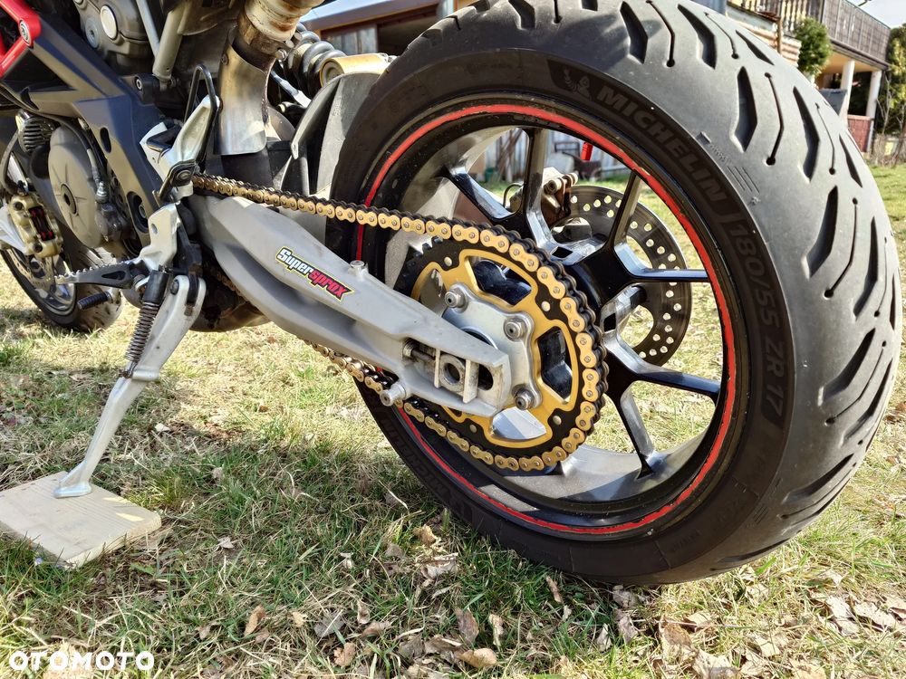 Aprilia Dorsoduro - 8