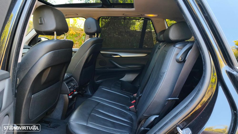 BMW X5 25 d sDrive Comfort 7L - 12