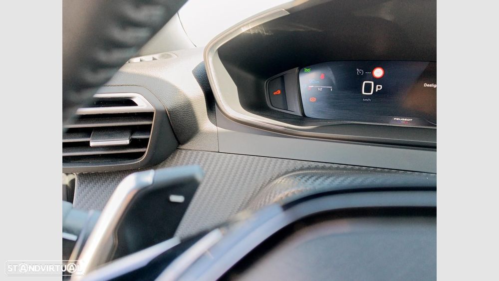 Peugeot 2008 1.2 Hybrid Allure e-DCS6 - 15