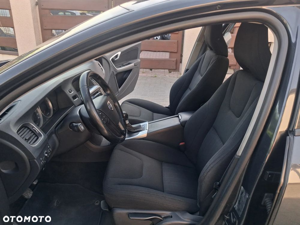 Volvo S60 DRIVe Kinetic - 18