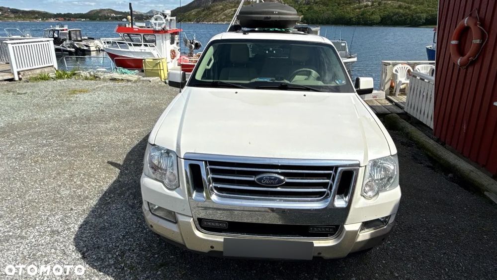 Ford Explorer 4.0 4WD - 8