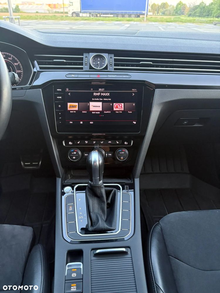 Volkswagen Arteon 2.0 TDI SCR R-Line DSG - 13