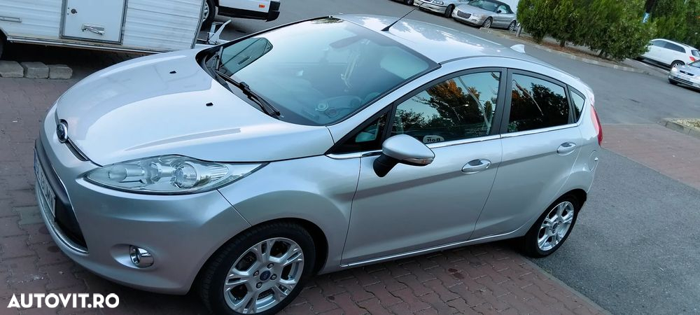 Ford Fiesta 1.6 TDCi DPF Titanium - 2