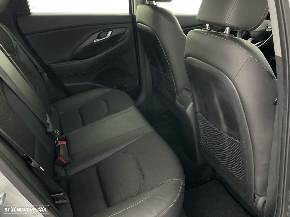 Hyundai i30 Fastback 1.0 T-GDI Style - 25
