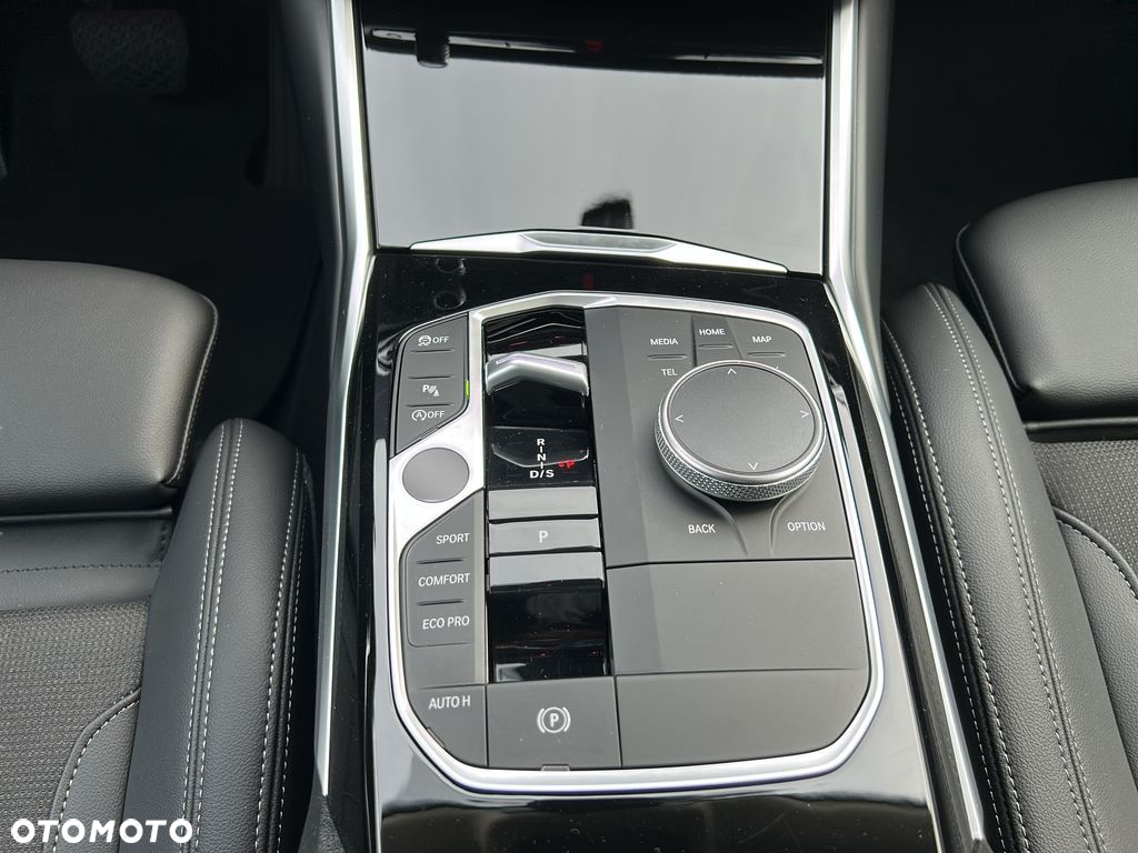 BMW Seria 3 - 16