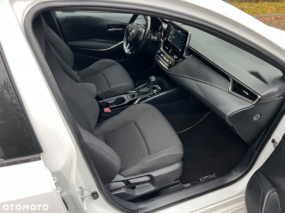 Toyota Corolla 1.8 Hybrid Comfort - 21