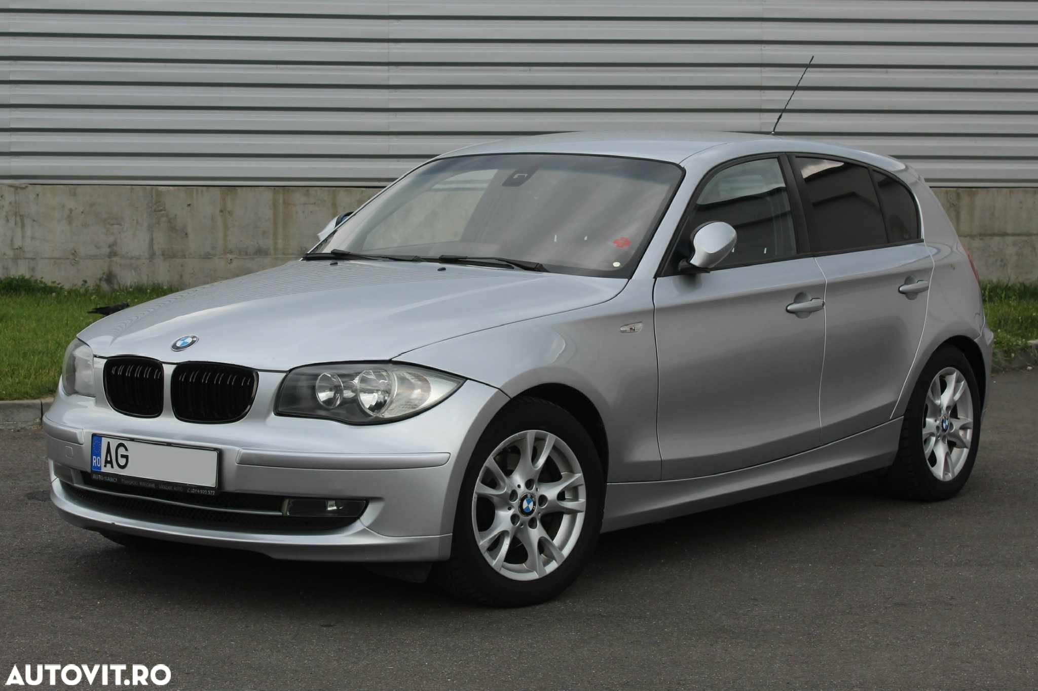 BMW Seria 1 - 18