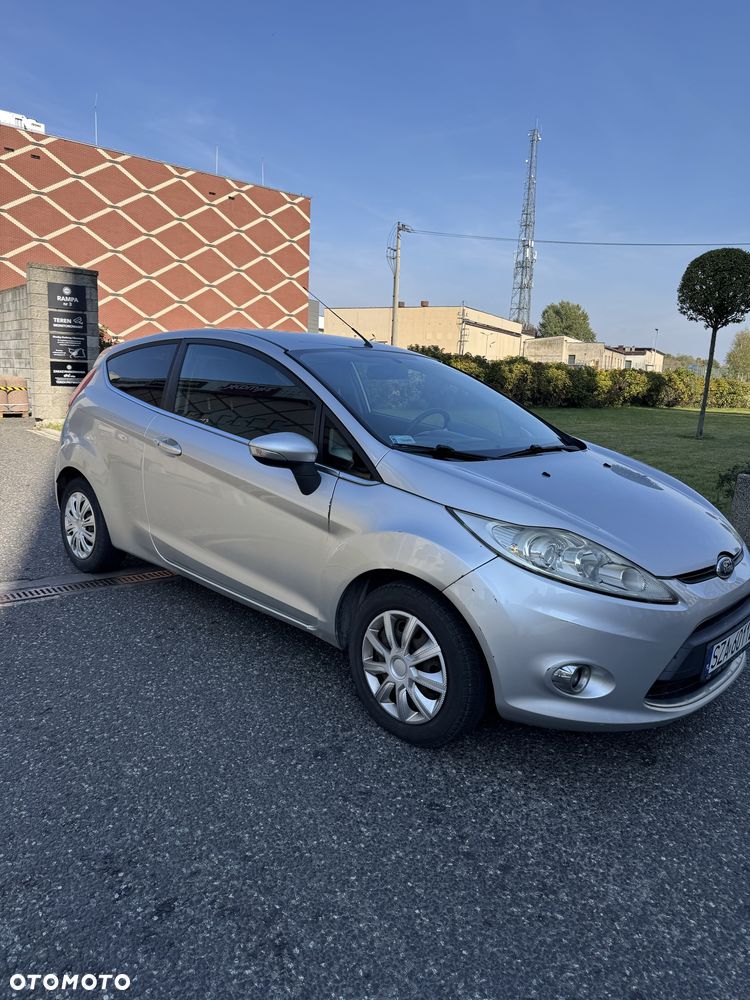 Ford Fiesta - 2