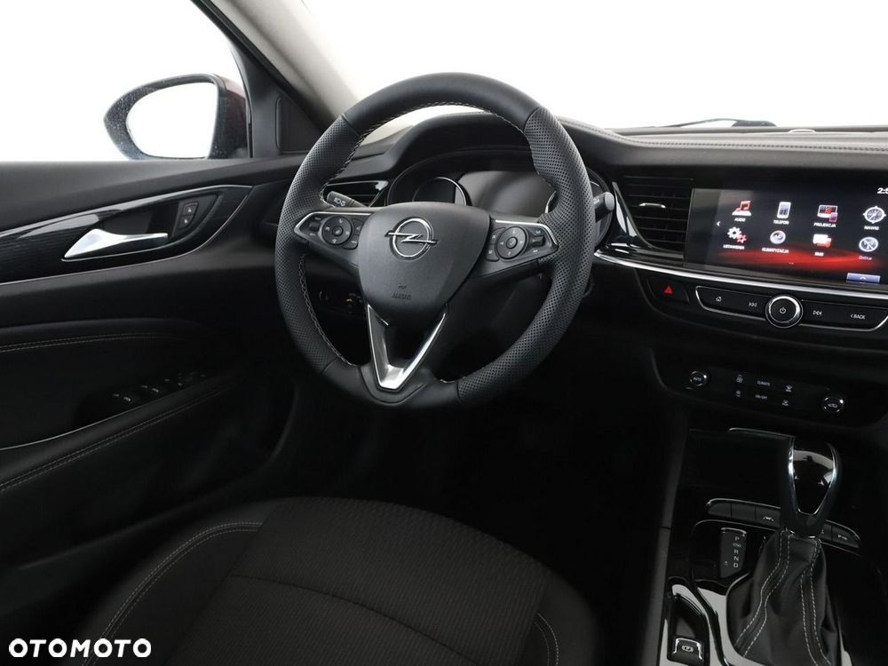 Opel Insignia 1.5 T Innovation S&S - 17