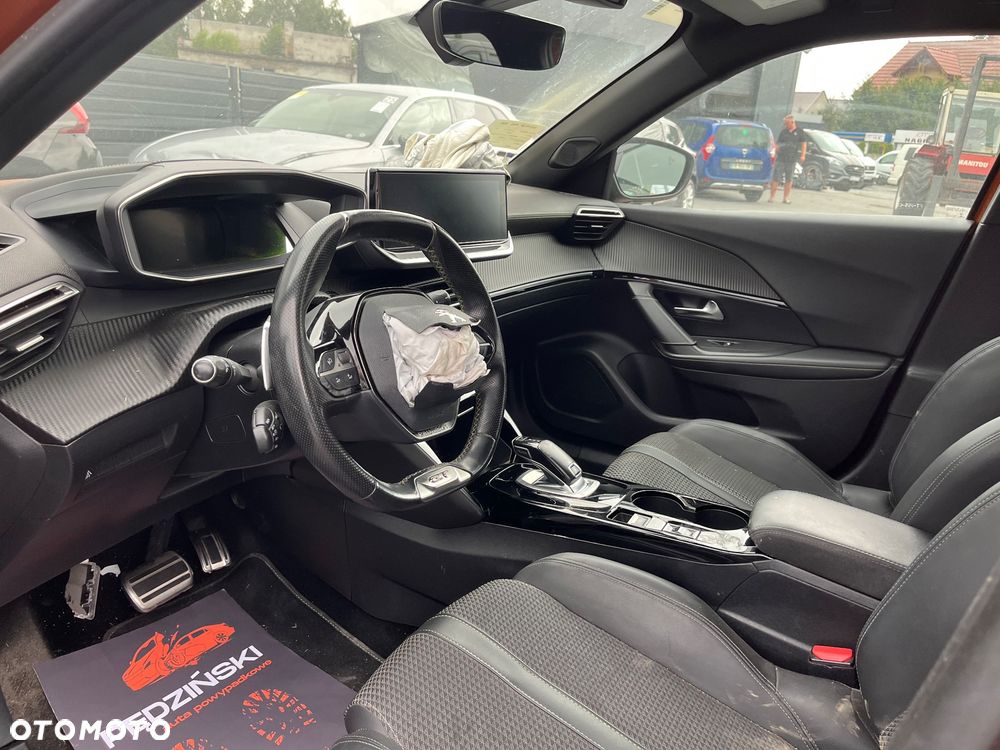Peugeot 2008 1.5 BlueHDi GT Line S&S EAT8 - 11