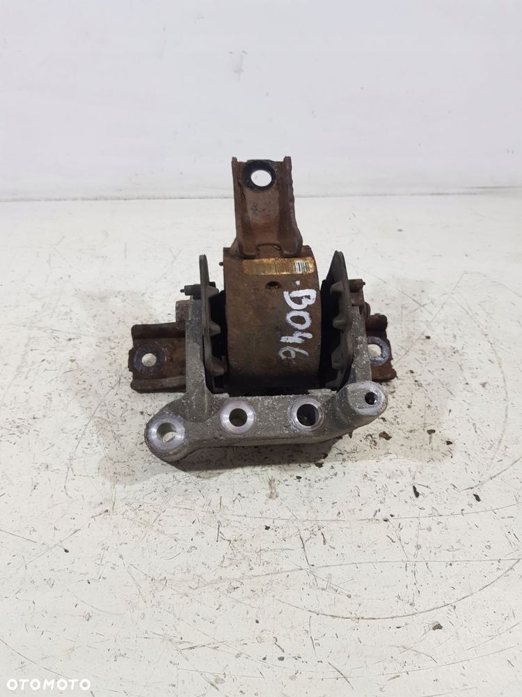 poduszka łapa silnika jeep compass i eu 07r 2.4b ed3 - 3