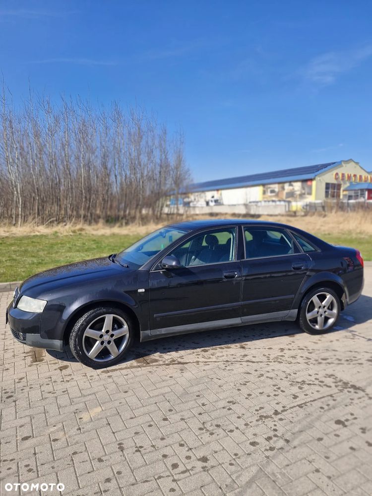 Audi A4 Avant - 1