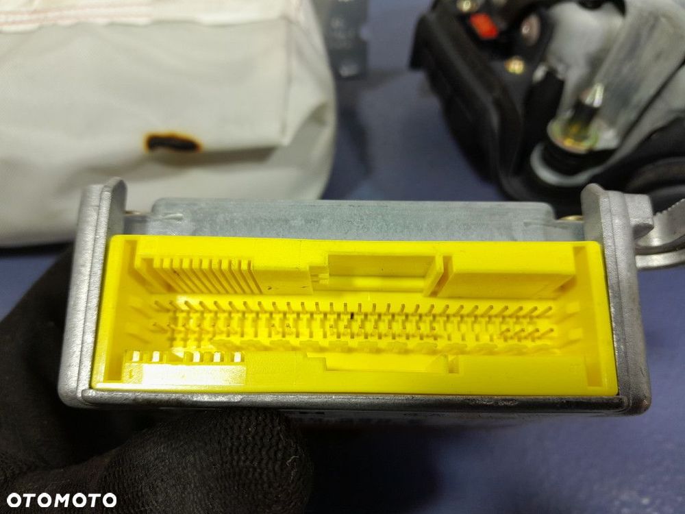 AUDI A2 DESKA ROZDZIELCZA KOKPIT PULPIT PODUSZKI PASY EU - 10