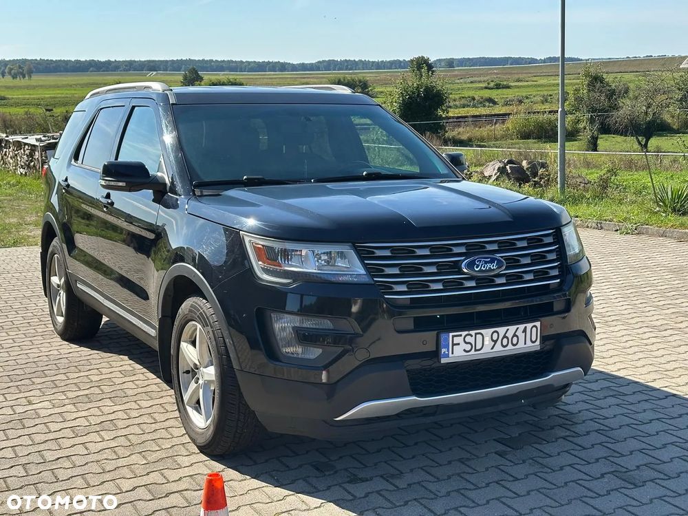 Ford Explorer - 1