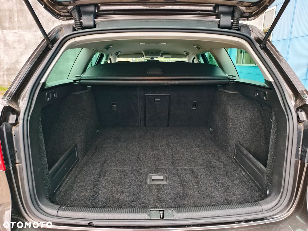 Volkswagen Passat 2.0 TDI BlueMotion Technology Comfortline - 17