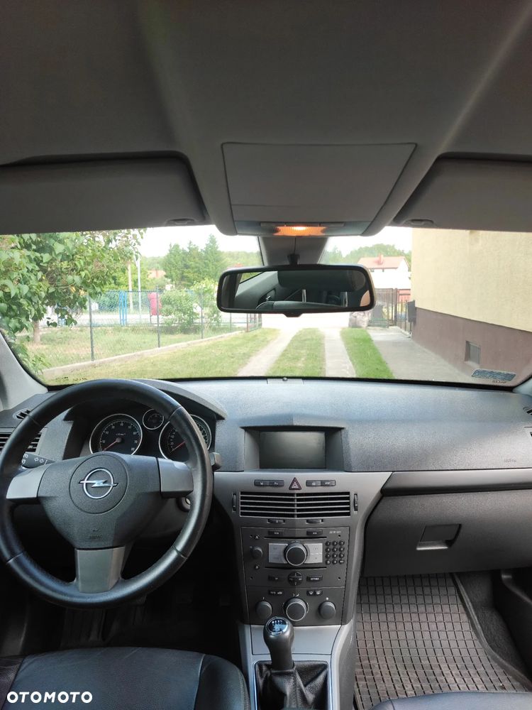 Opel Astra 2.0 T Sport - 9