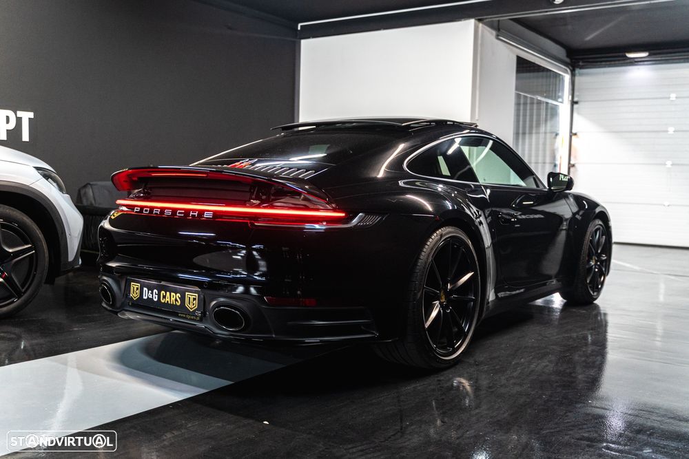 Porsche 911 (992) Carrera 4 PDK - 3