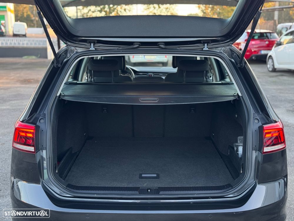 VW Passat Variant 2.0 TDi Confortline DSG - 6