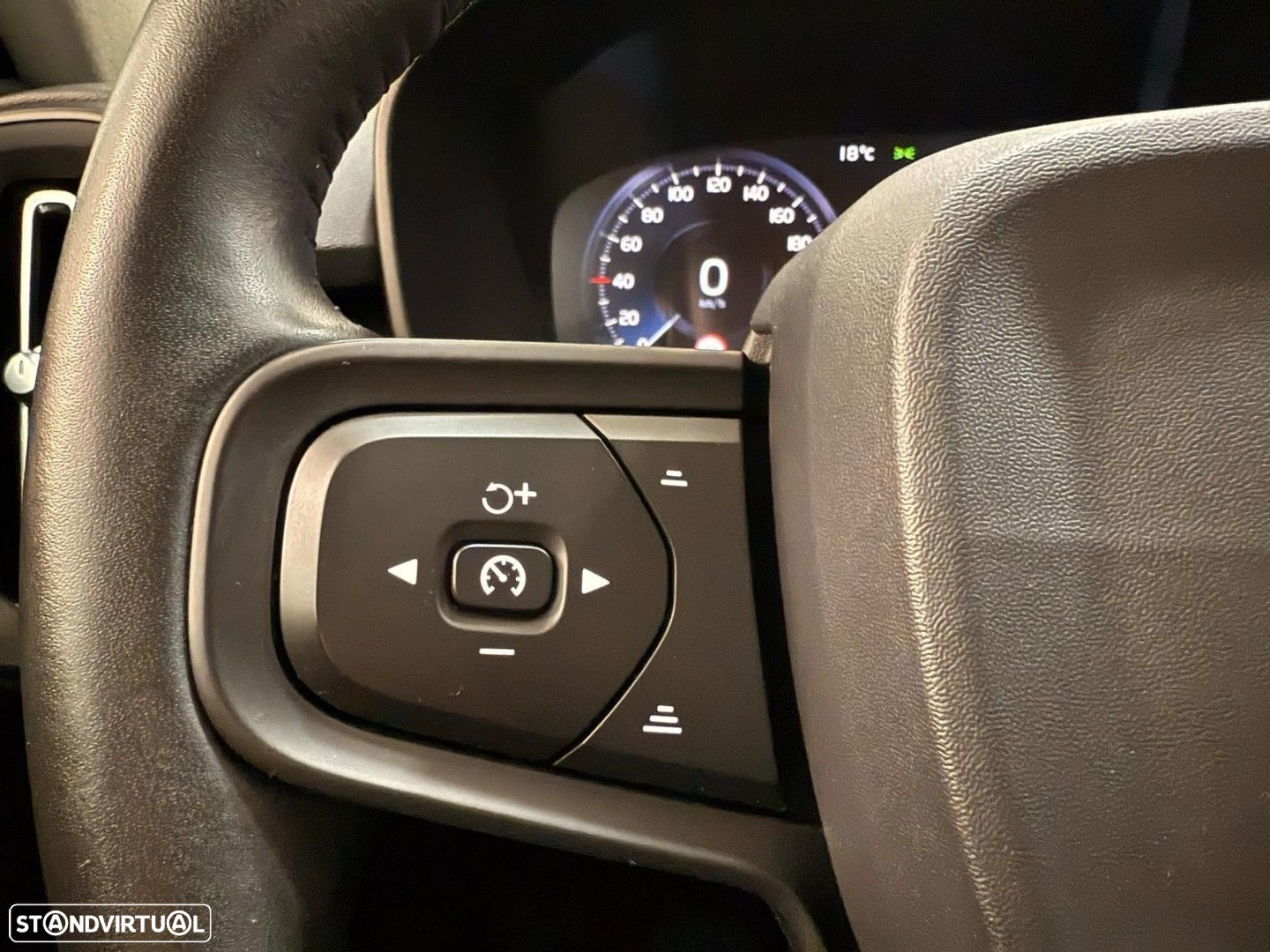 Volvo XC 40 2.0 D3 Momentum - 15