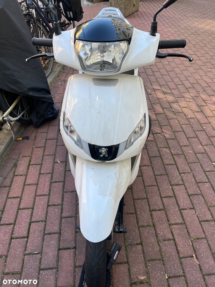 Peugeot Tweet - 2