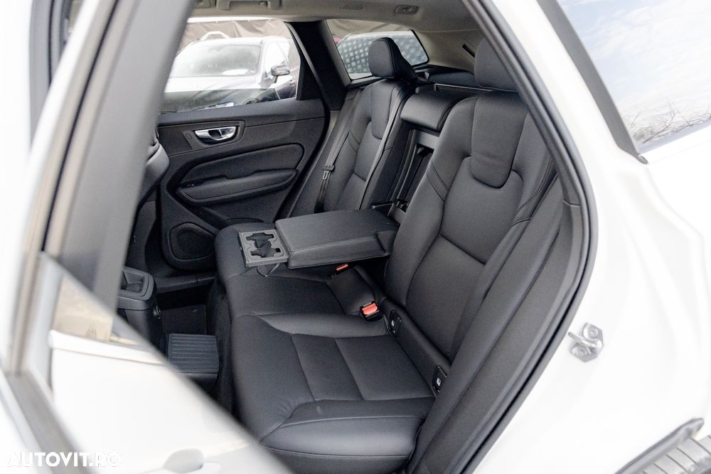 Volvo XC 60 Recharge T6 Twin Engine eAWD Inscription Expression - 12