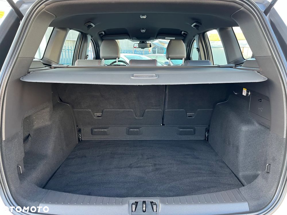 Ford Kuga 2.0 TDCi 4x4 ST-Line - 35