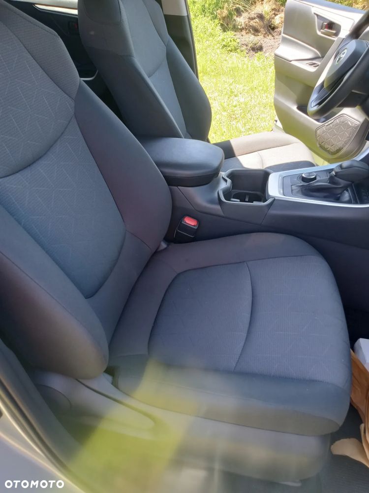Toyota RAV4 - 14