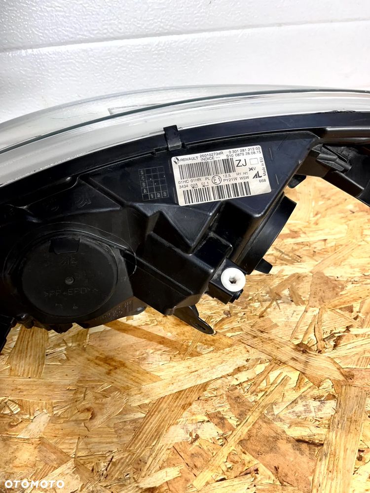 RENAULT CAPTUR I LAMPA PRAWY PRZÓD PRAWA PRZEDNIA ZWYKŁA ORYGINAŁ EUROPA BRAK JEDNEGO UCHWYTU 260102734R - 9