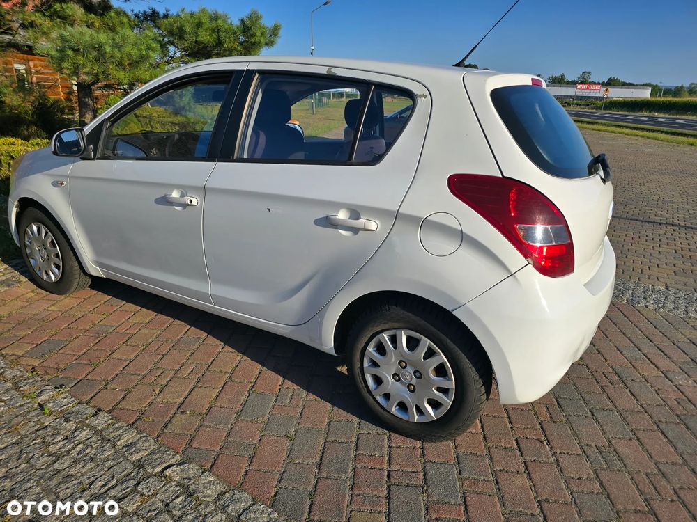 Hyundai i20 1.2 Classic - 10