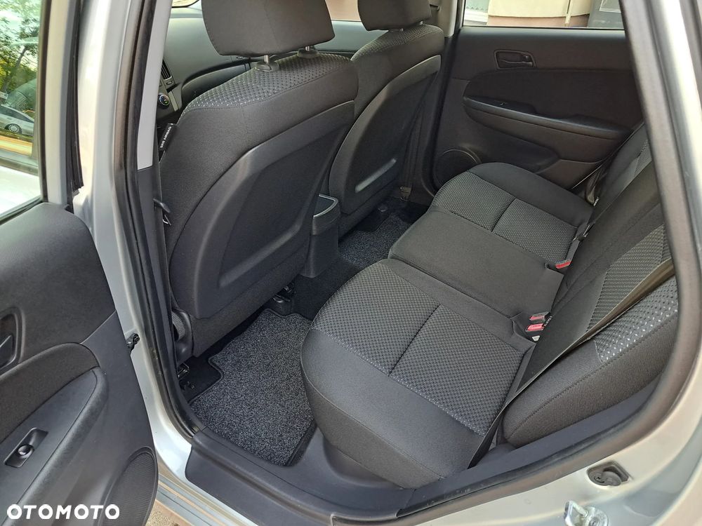 Hyundai i30 1.6 CRDi Blue Classic - 17