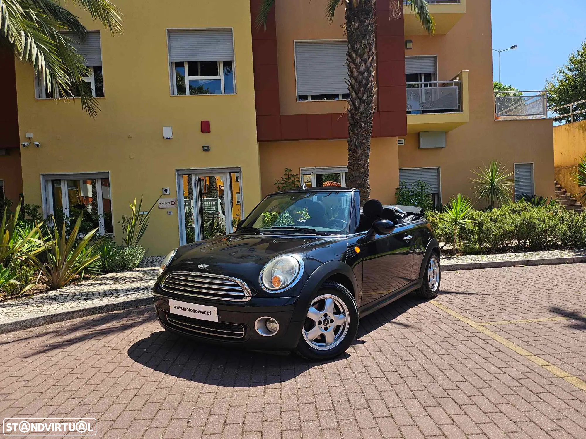 MINI Cabrio Cooper - 18