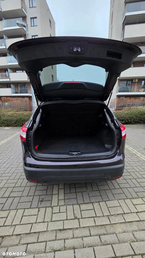 Nissan Qashqai 1.6 DIG-T N-Connecta - 27