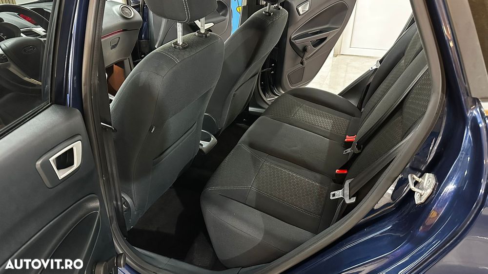 Ford Fiesta 1.6 TDCi Titanium - 9