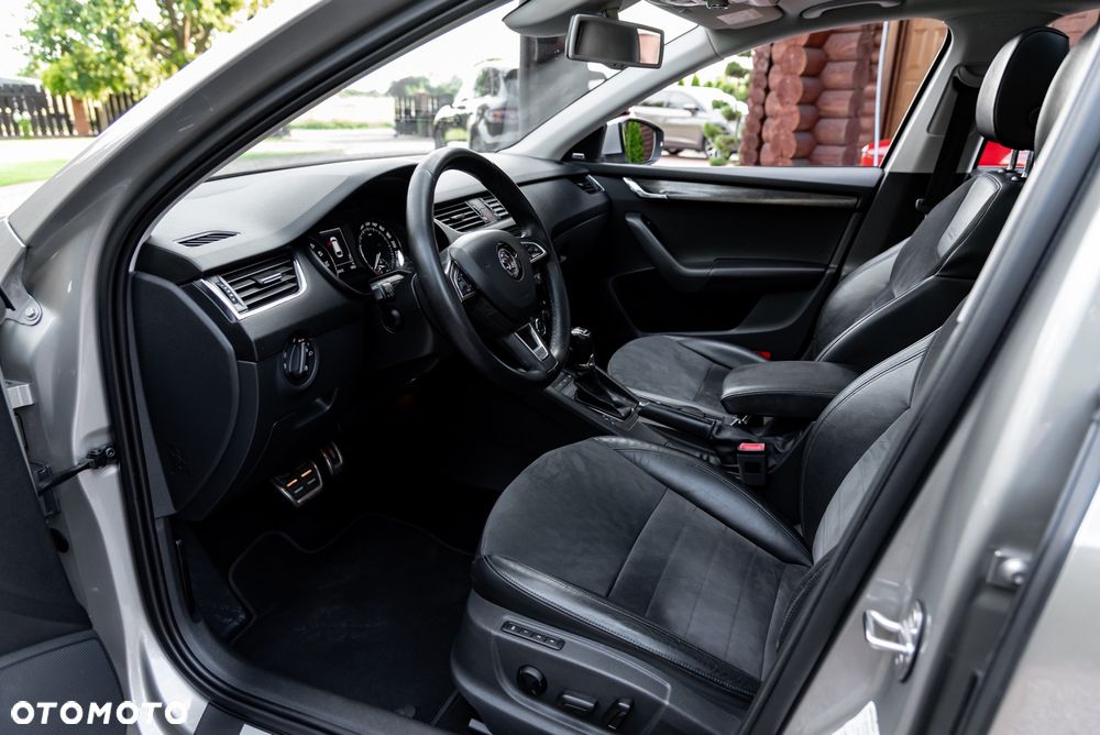 Skoda Octavia 2.0 TDI 4x4 DSG Scout - 17