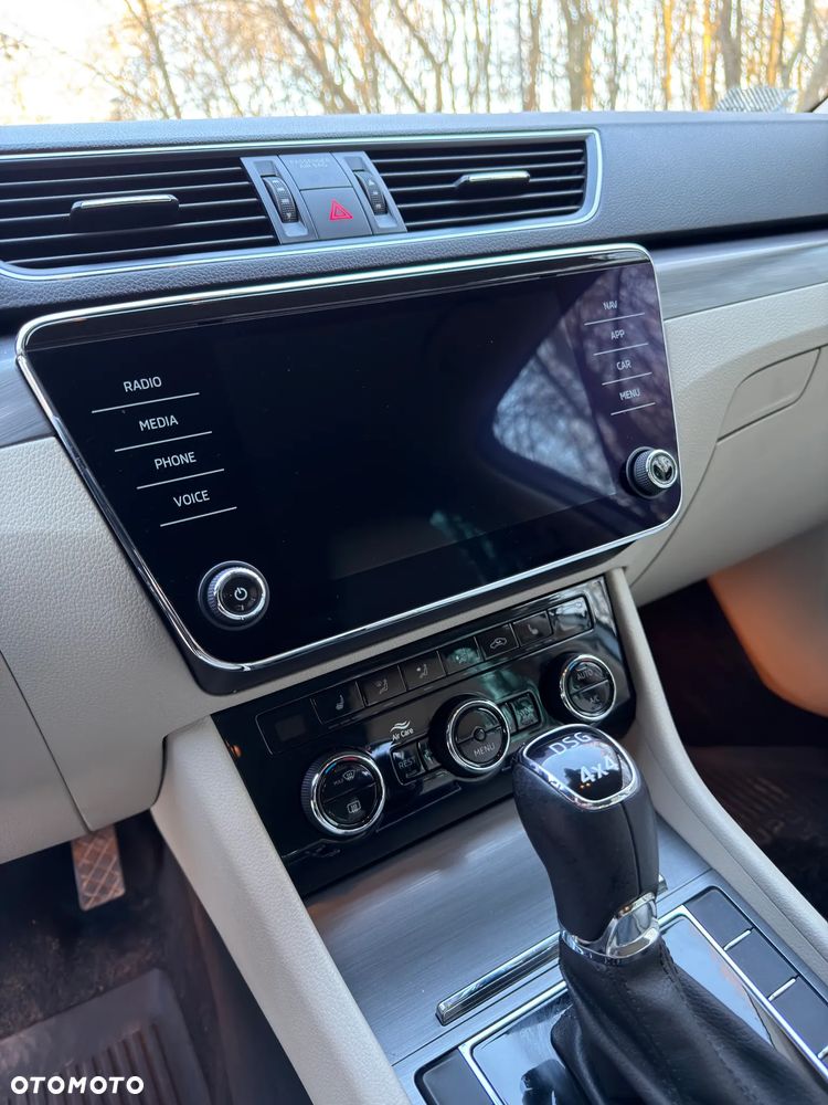 Skoda Superb 2.0 TDI SCR 4x4 Style DSG - 20