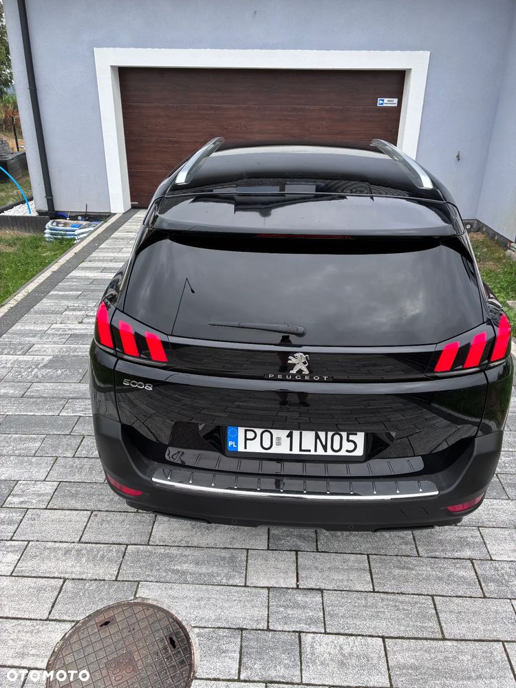 Peugeot 5008 1.6 PureTech Allure S&S EAT8 - 8