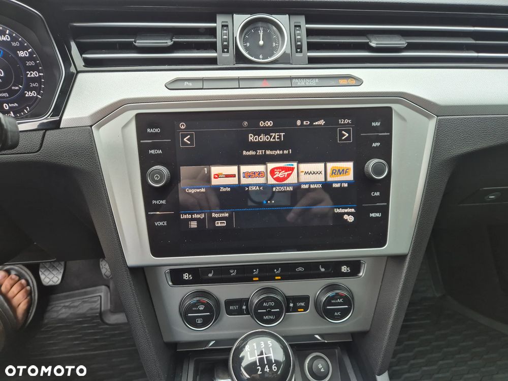 Volkswagen Passat 1.4 TSI BMT ACT Comfortline - 21