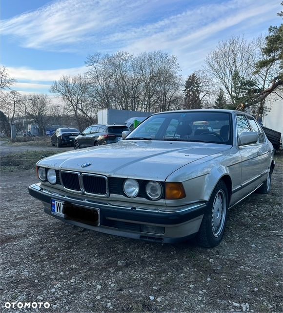 BMW Seria 7 750i - 7