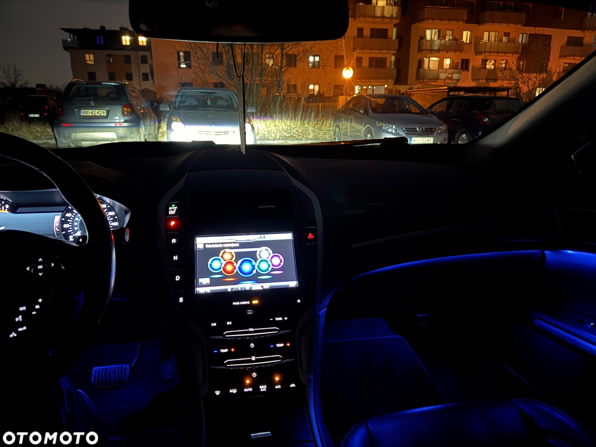 Lincoln MKZ - 35