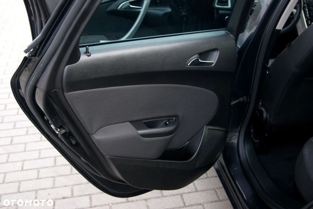 Opel Astra 1.4 Turbo Style - 26